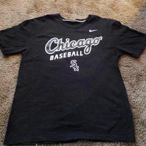 Nike white sox t-shirt